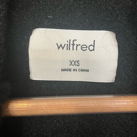 Wilfred wool Black Turtleneck Sweater Size Xs - Picture 2 of 5